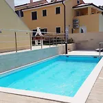 Aurora Mit Pool *