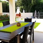 Aurora Mit Pool Casa de Férias