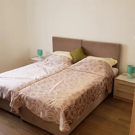 Aurora Mit Pool Banjole