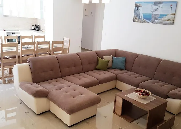 펜션 Aurora Mit Pool