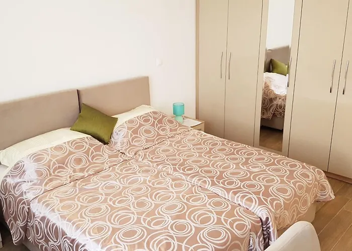 펜션 Aurora Mit Pool *